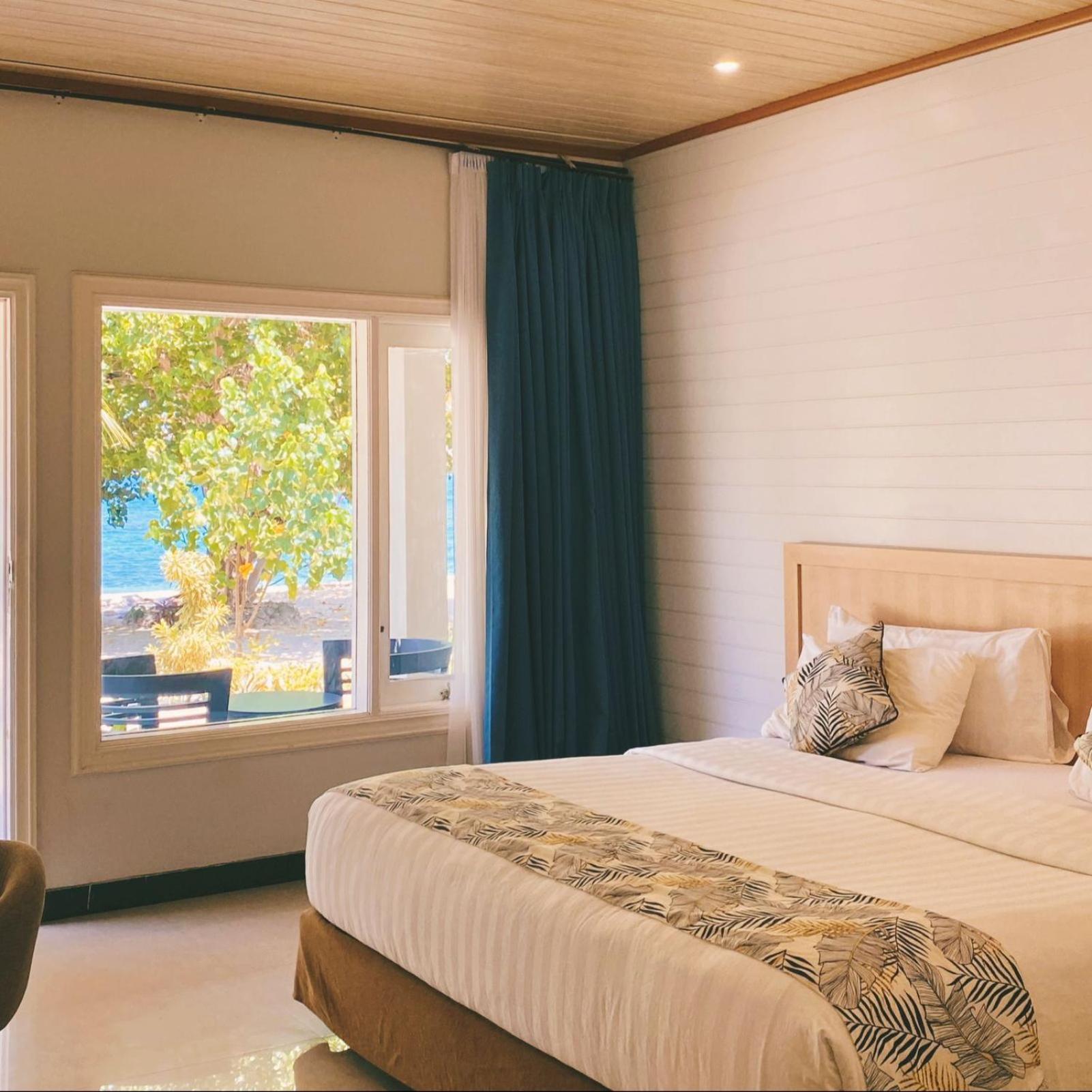 Sylvia Hotel & Resort Komodo Labuan Bajo Exterior photo